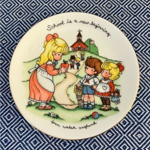 Vintage Joan Walsh Anglund Decorative Plate School is New Beginning 1986 Avon 5"